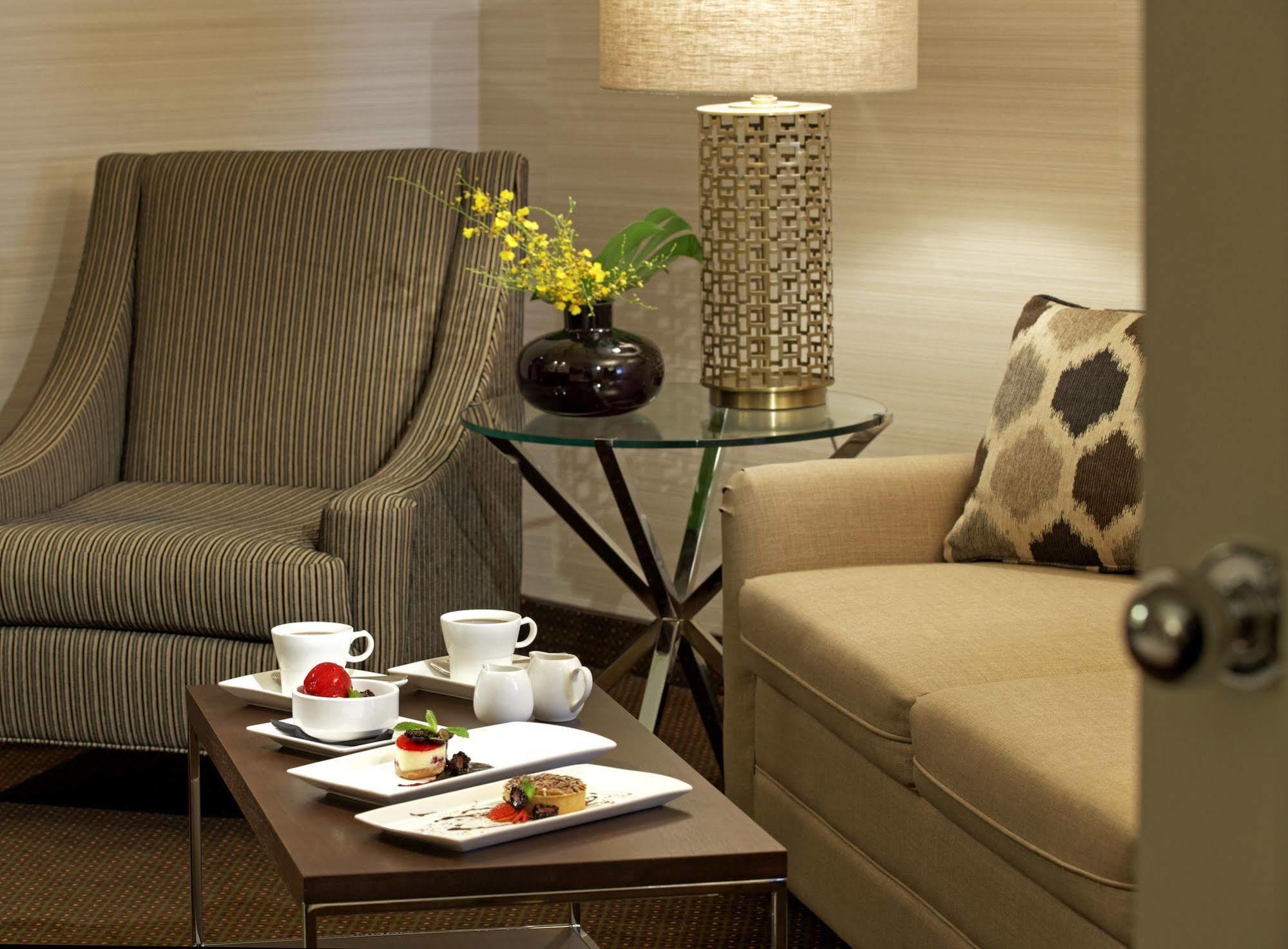 Cambridge Suites טורונטו מראה חיצוני תמונה