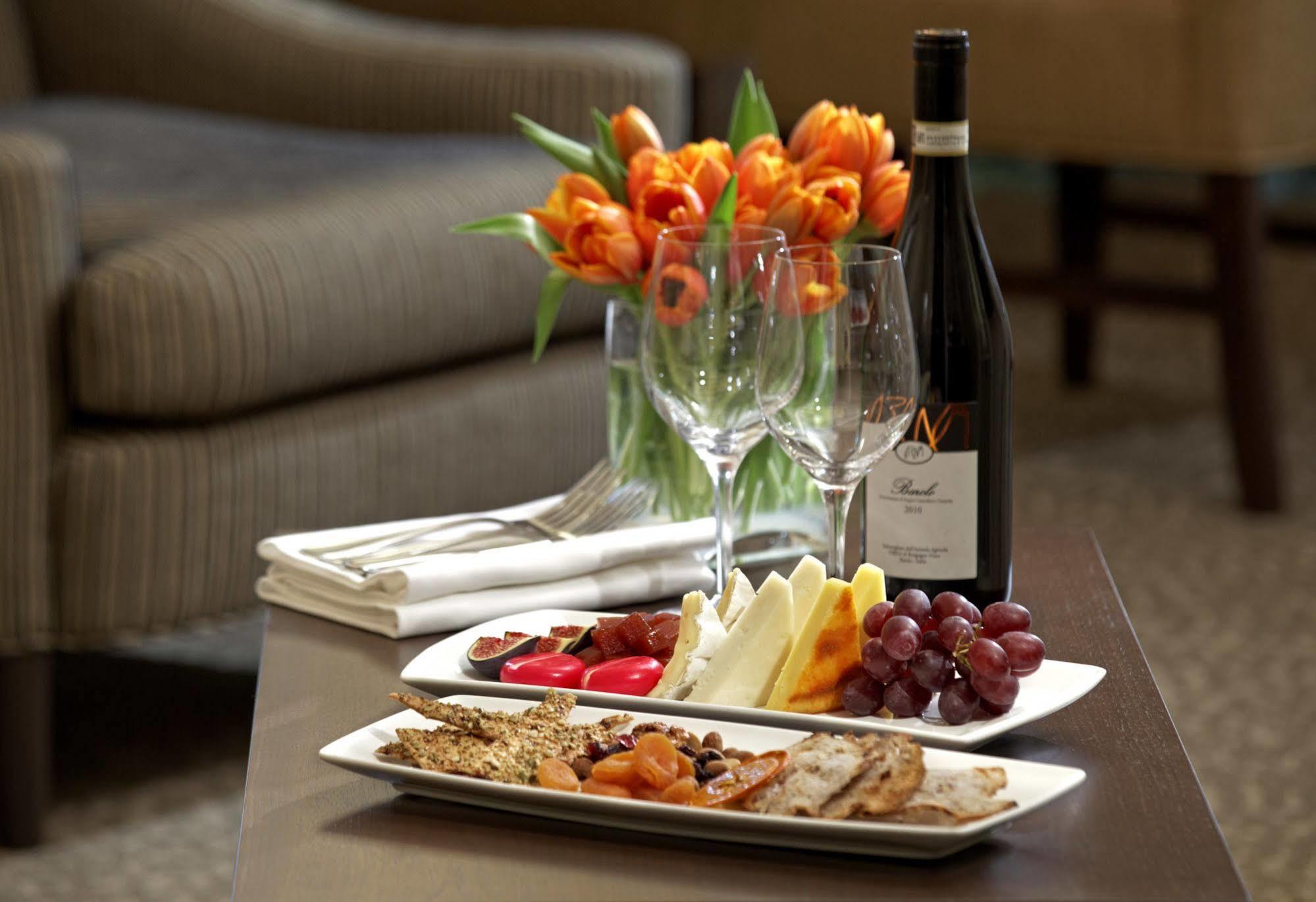 Cambridge Suites טורונטו מראה חיצוני תמונה