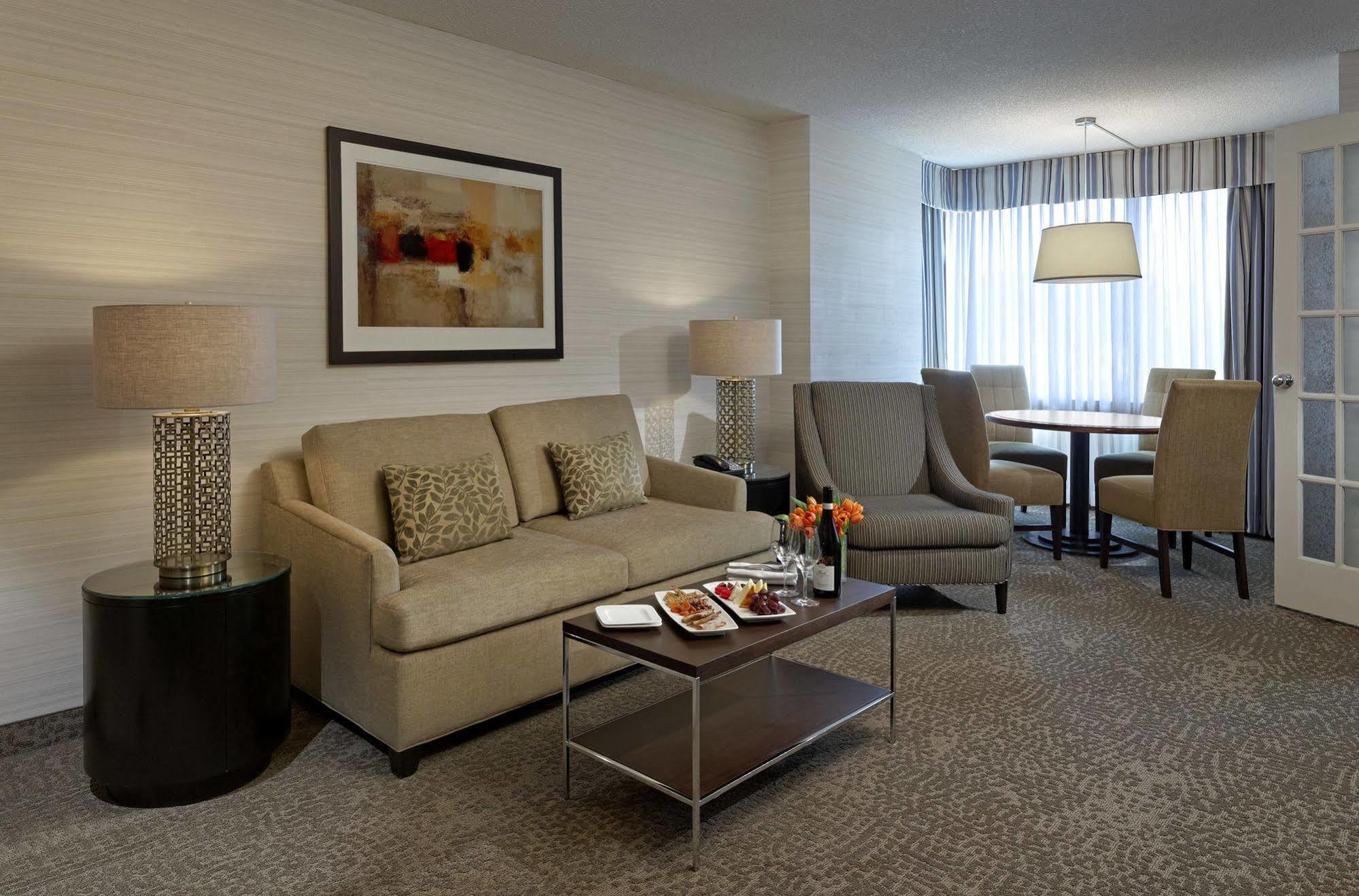 Cambridge Suites טורונטו מראה חיצוני תמונה